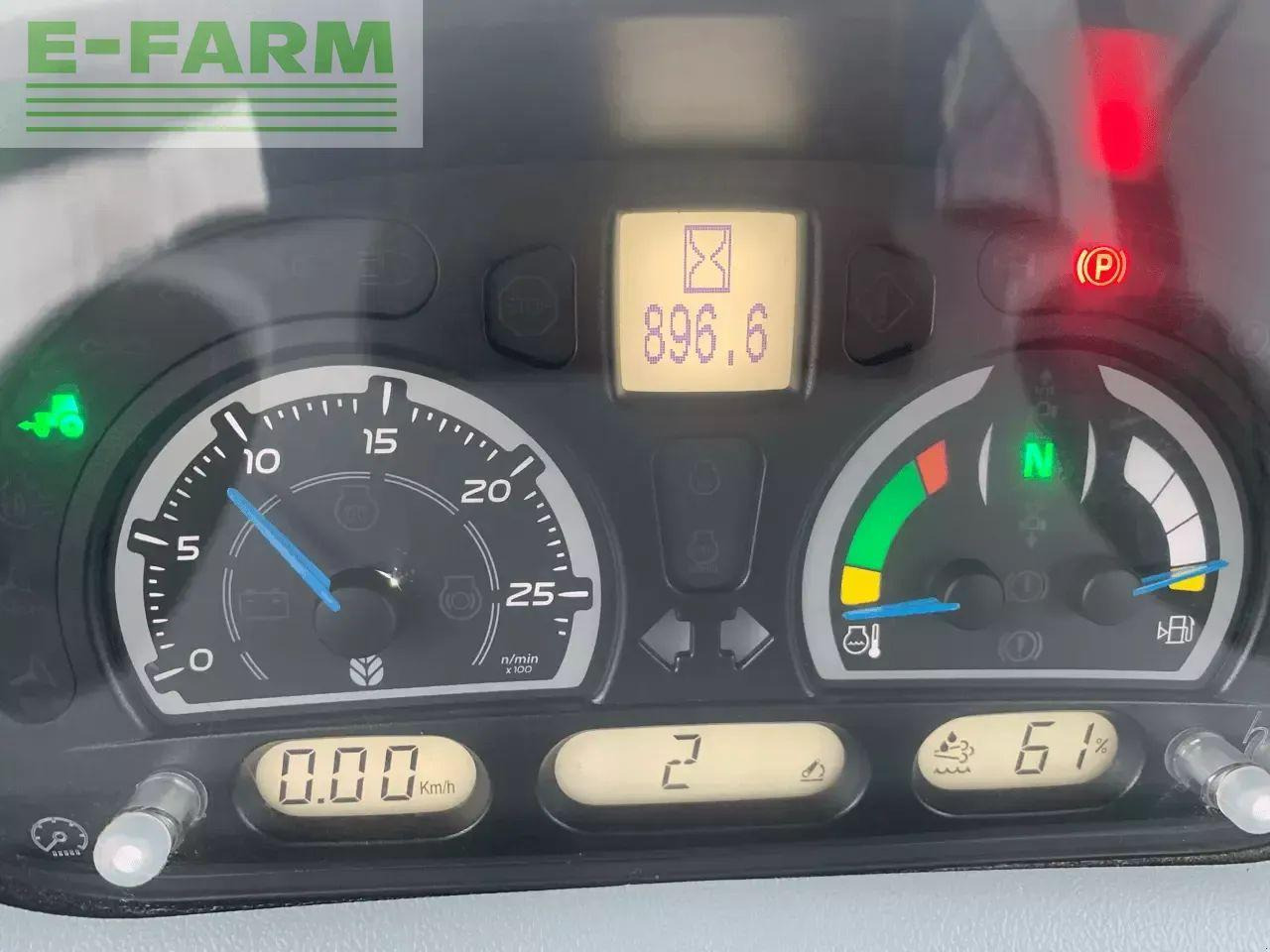 Trator New Holland t6.145 dynamic command: foto 6