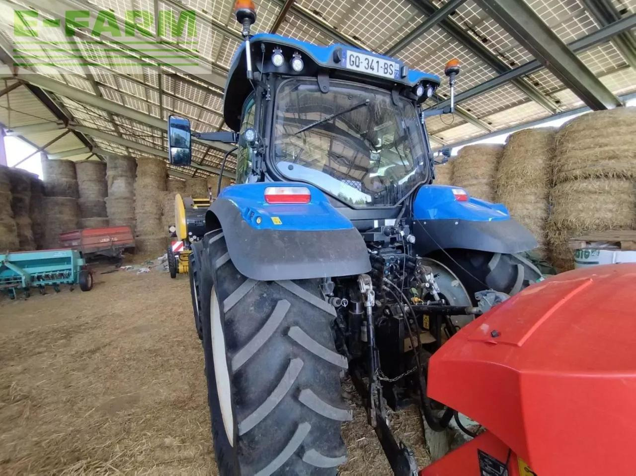New Holland t6 145 ec - Trator: foto 4 New Holland t6 145 ec - Trator: foto 4