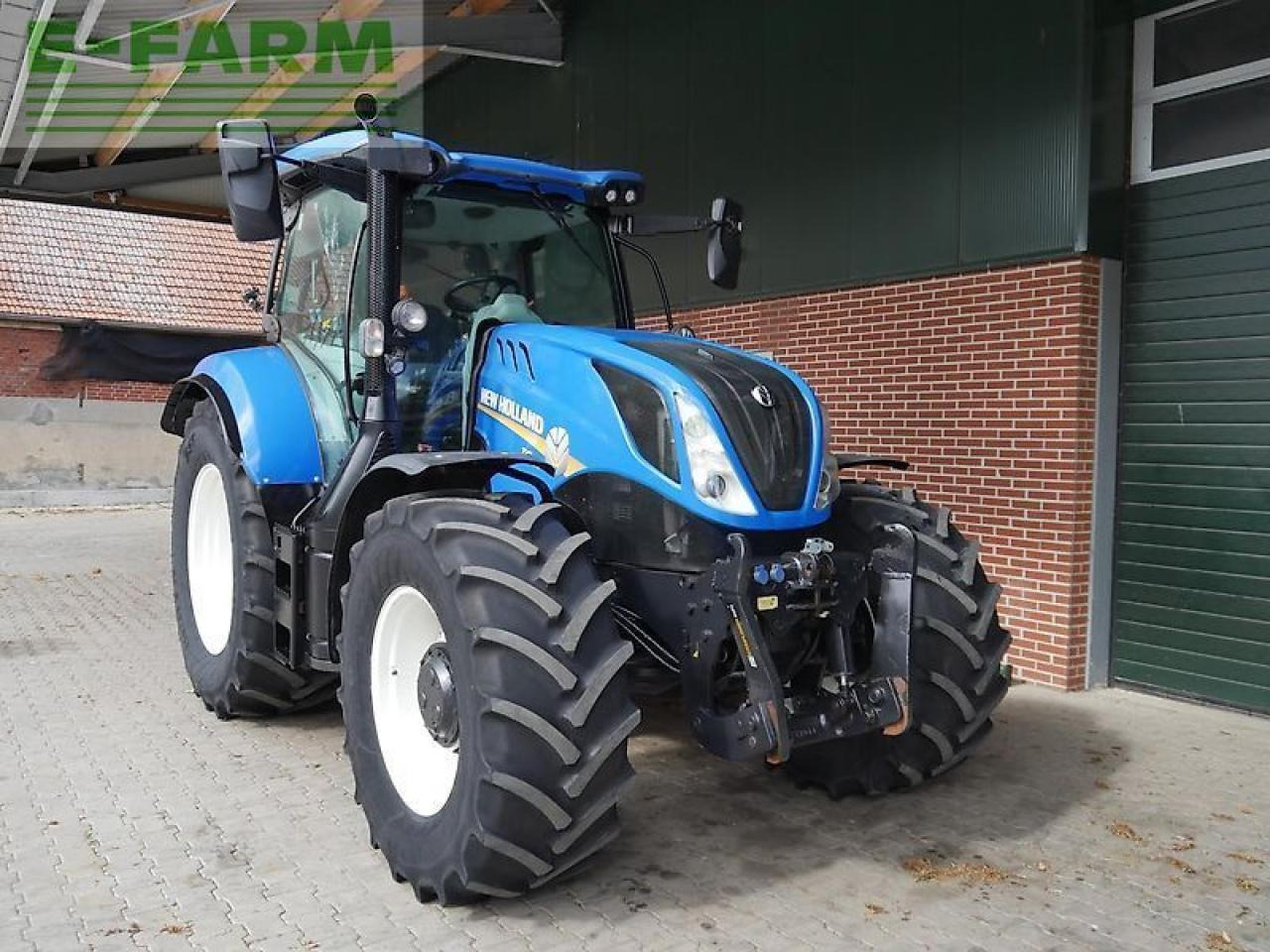 New Holland t6.180 ec nur 1880 std. - Trator: foto 2 New Holland t6.180 ec nur 1880 std. - Trator: foto 2