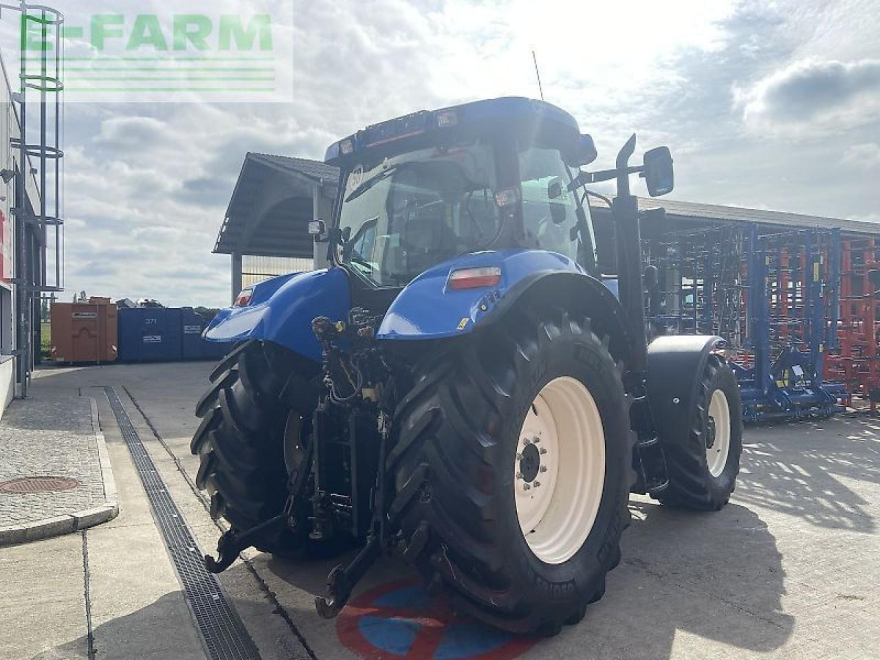 New Holland t6070 range & power command - Trator: foto 5 New Holland t6070 range & power command - Trator: foto 5