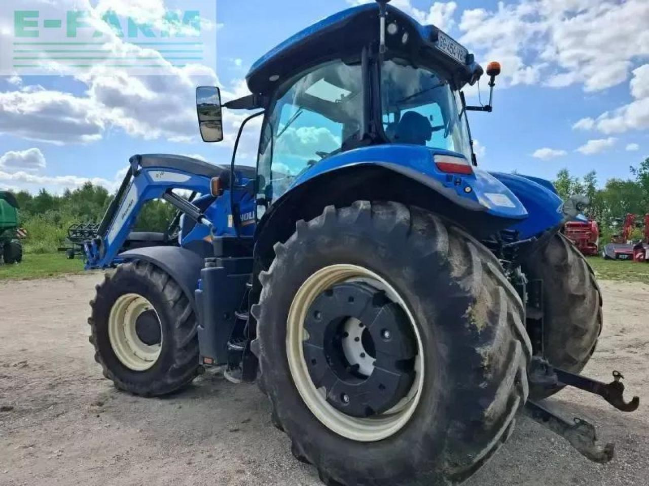 New Holland t7.210 - Trator: foto 4 New Holland t7.210 - Trator: foto 4