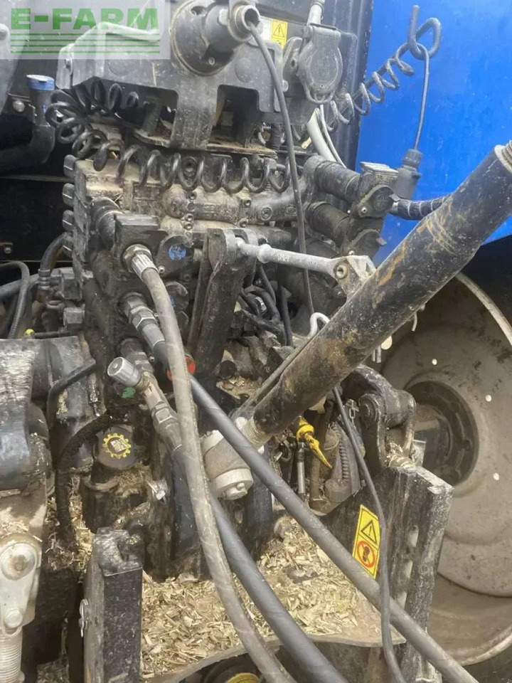 New Holland t7.210 ac s5 - Trator: foto 3 New Holland t7.210 ac s5 - Trator: foto 3