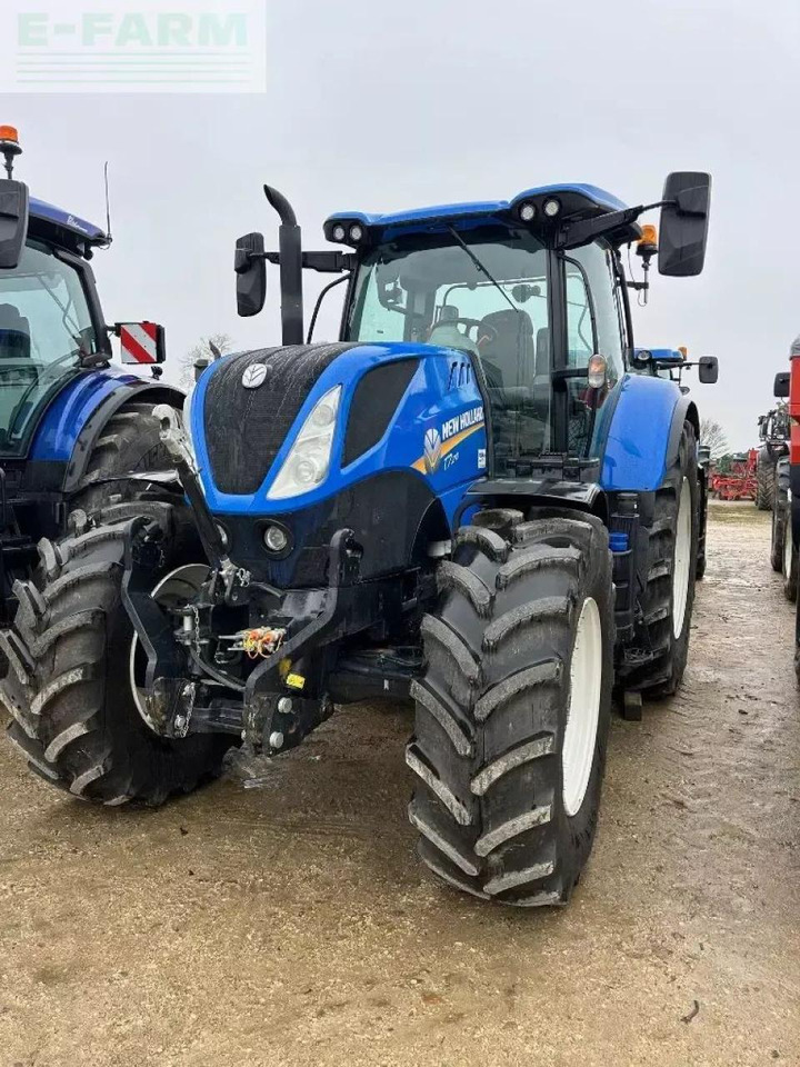 New Holland t7.210 classic - Trator: foto 2 New Holland t7.210 classic - Trator: foto 2