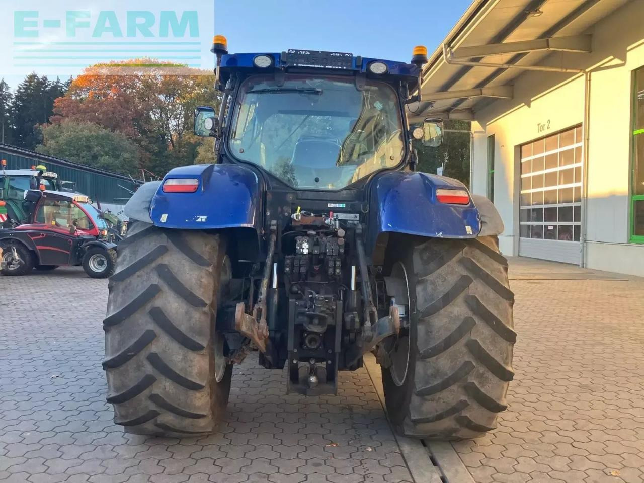 New Holland t7.270 auto command - Trator: foto 4 New Holland t7.270 auto command - Trator: foto 4
