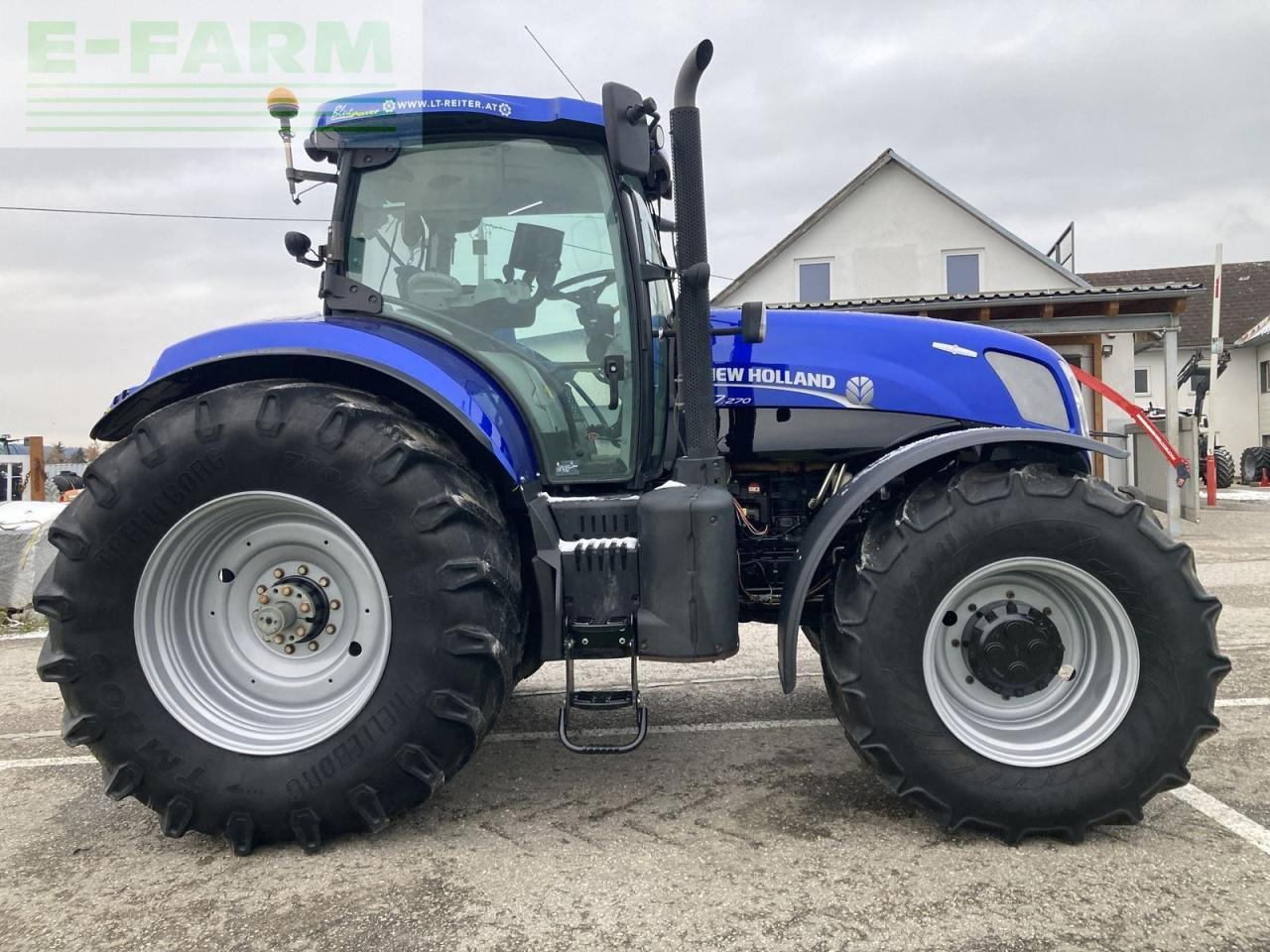 New Holland t7.270 auto command bluepower - Trator: foto 4 New Holland t7.270 auto command bluepower - Trator: foto 4
