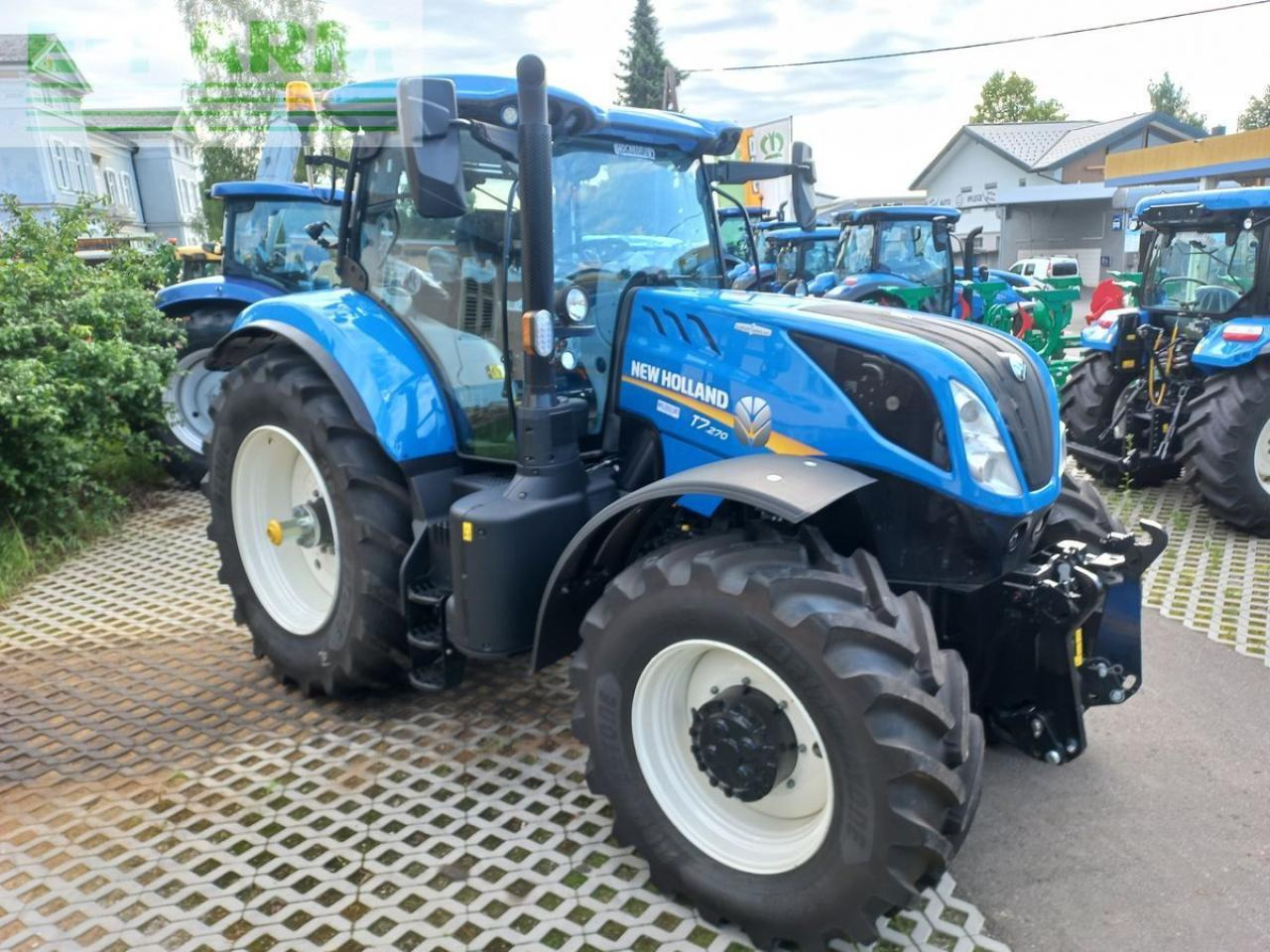 New Holland t7.270 auto command sidewinder ii (stage v) - Trator: foto 1 New Holland t7.270 auto command sidewinder ii (stage v) - Trator: foto 1