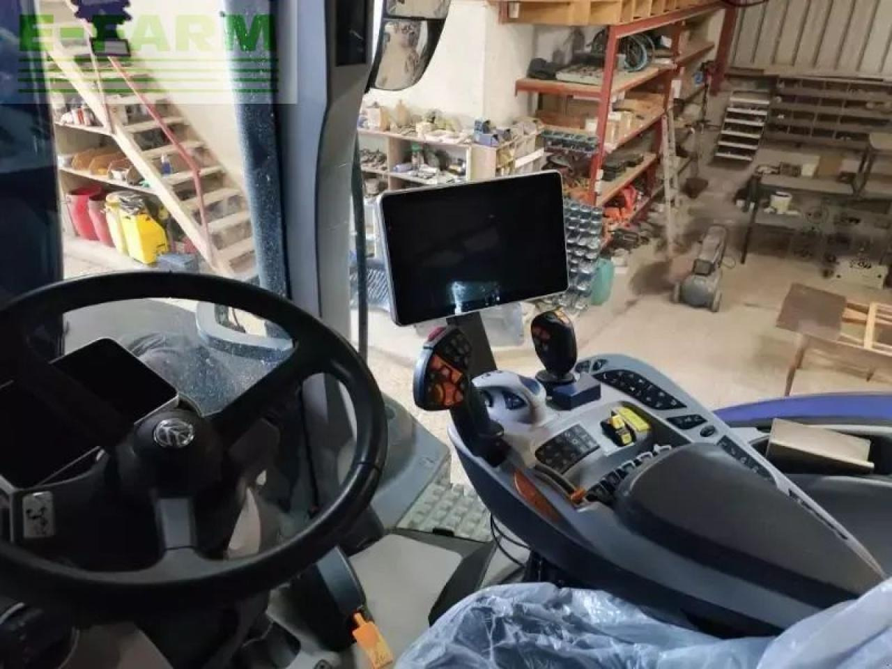 New Holland t7-275ac-plmi - Trator: foto 5 New Holland t7-275ac-plmi - Trator: foto 5