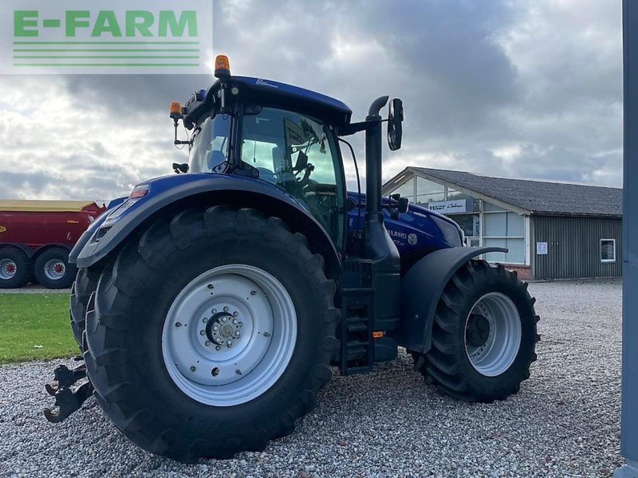 New Holland t7.315 ac bluepower - Trator: foto 3 New Holland t7.315 ac bluepower - Trator: foto 3