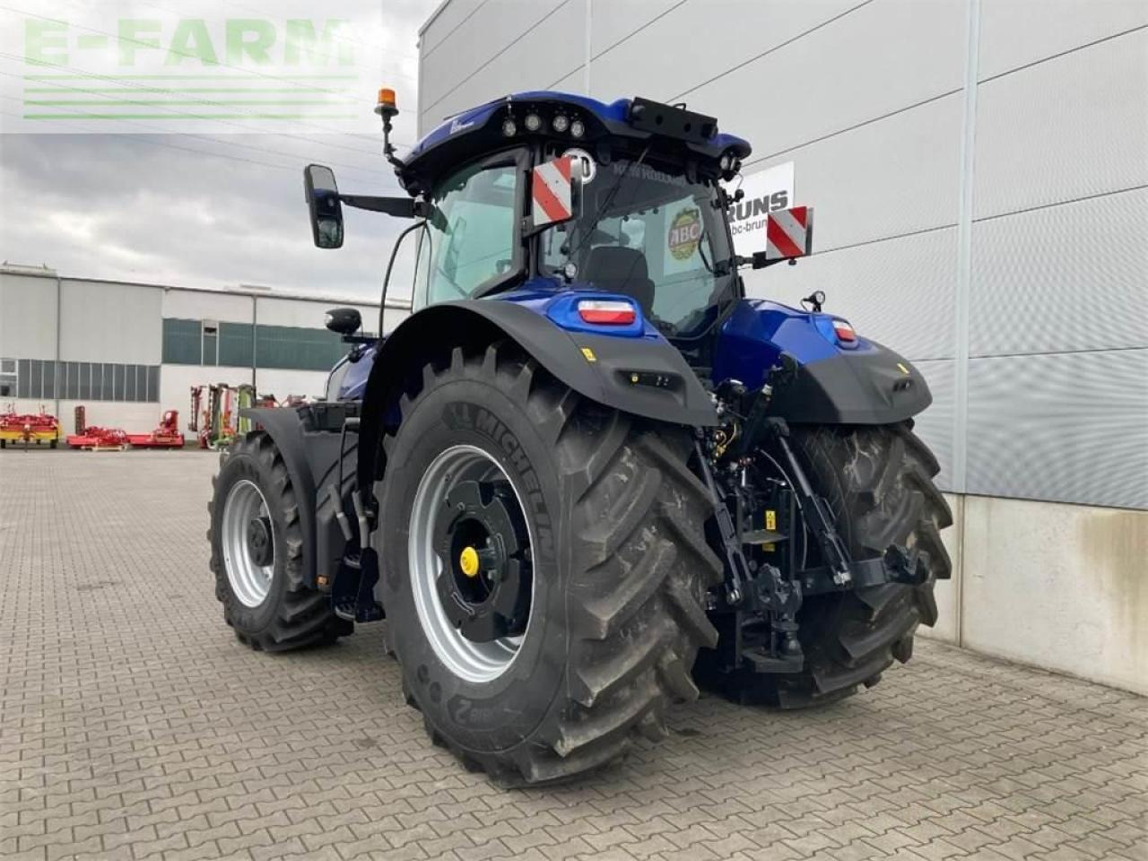 New Holland t7.315 hd autocommand new gen HD - Trator: foto 3 New Holland t7.315 hd autocommand new gen HD - Trator: foto 3