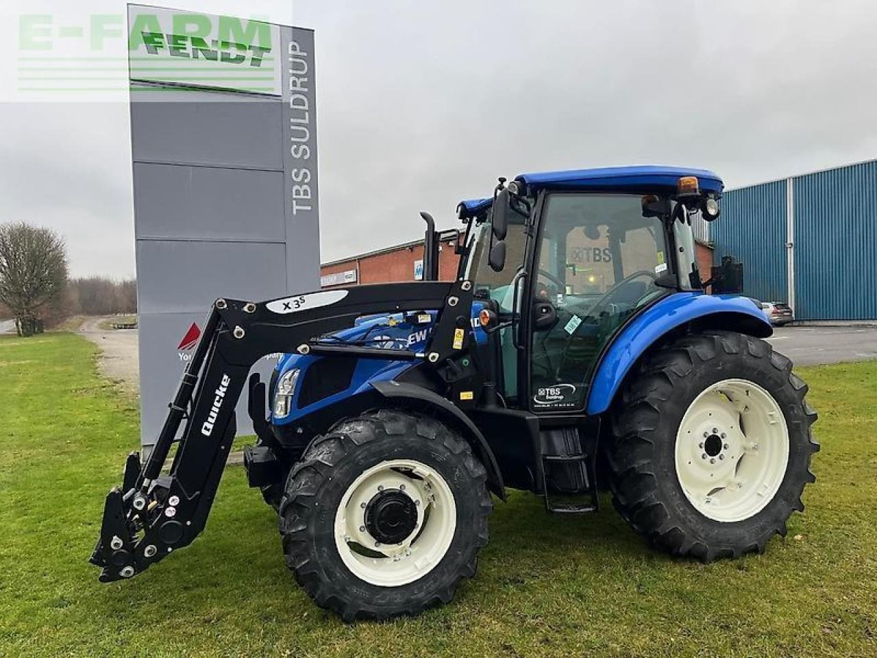 New Holland td 5.95 m. læsser - Trator: foto 1 New Holland td 5.95 m. læsser - Trator: foto 1