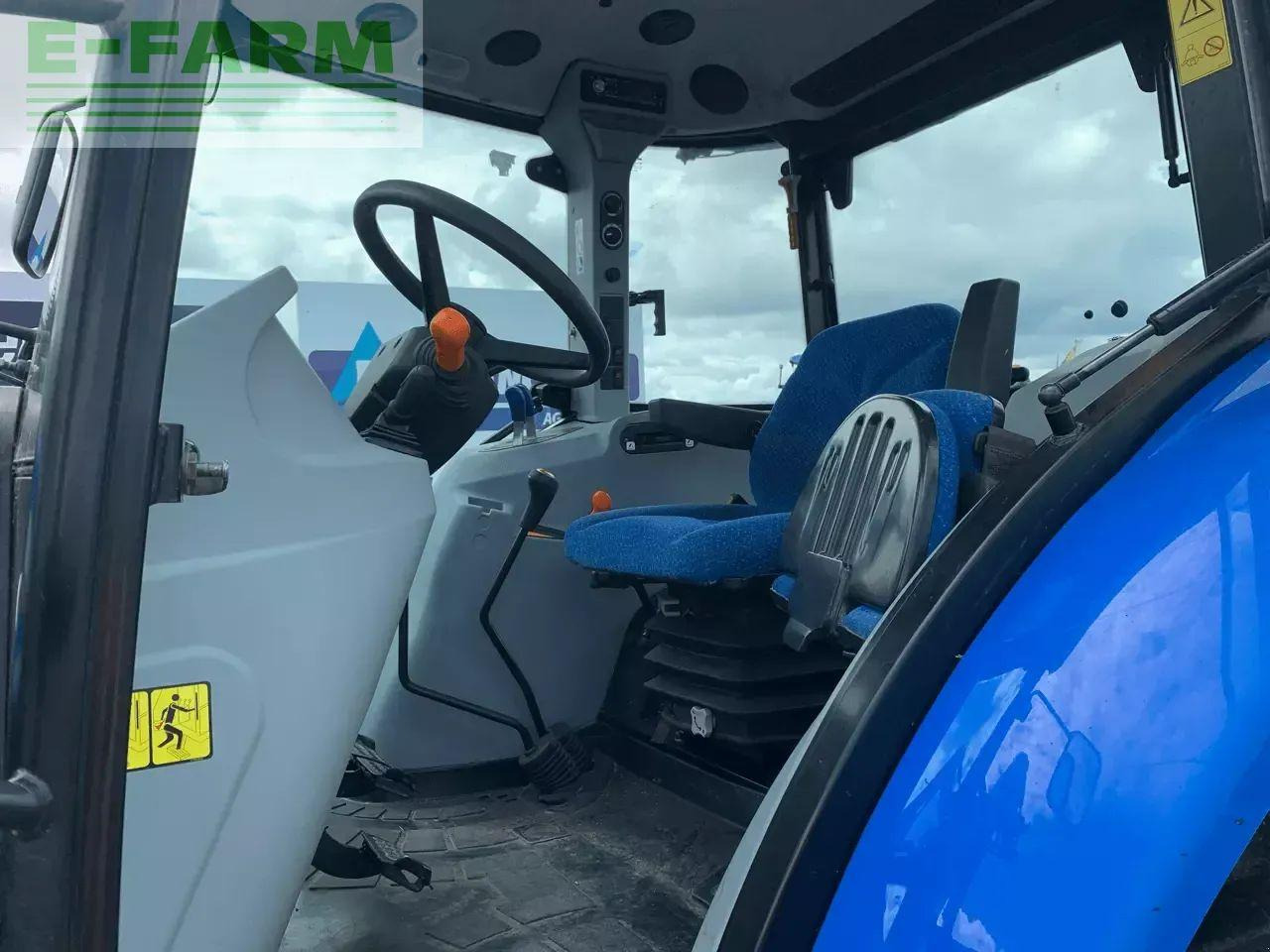 New Holland td5.105 - Trator: foto 2 New Holland td5.105 - Trator: foto 2