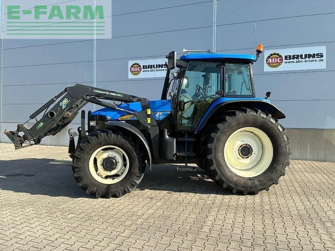 New Holland tm 140 - Trator: foto 2 New Holland tm 140 - Trator: foto 2