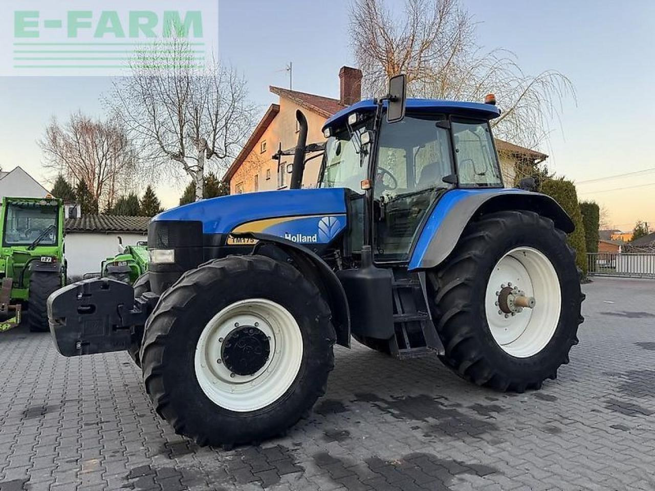 Trator New Holland tm175 powercommand: foto 9 Trator New Holland tm175 powercommand: foto 9