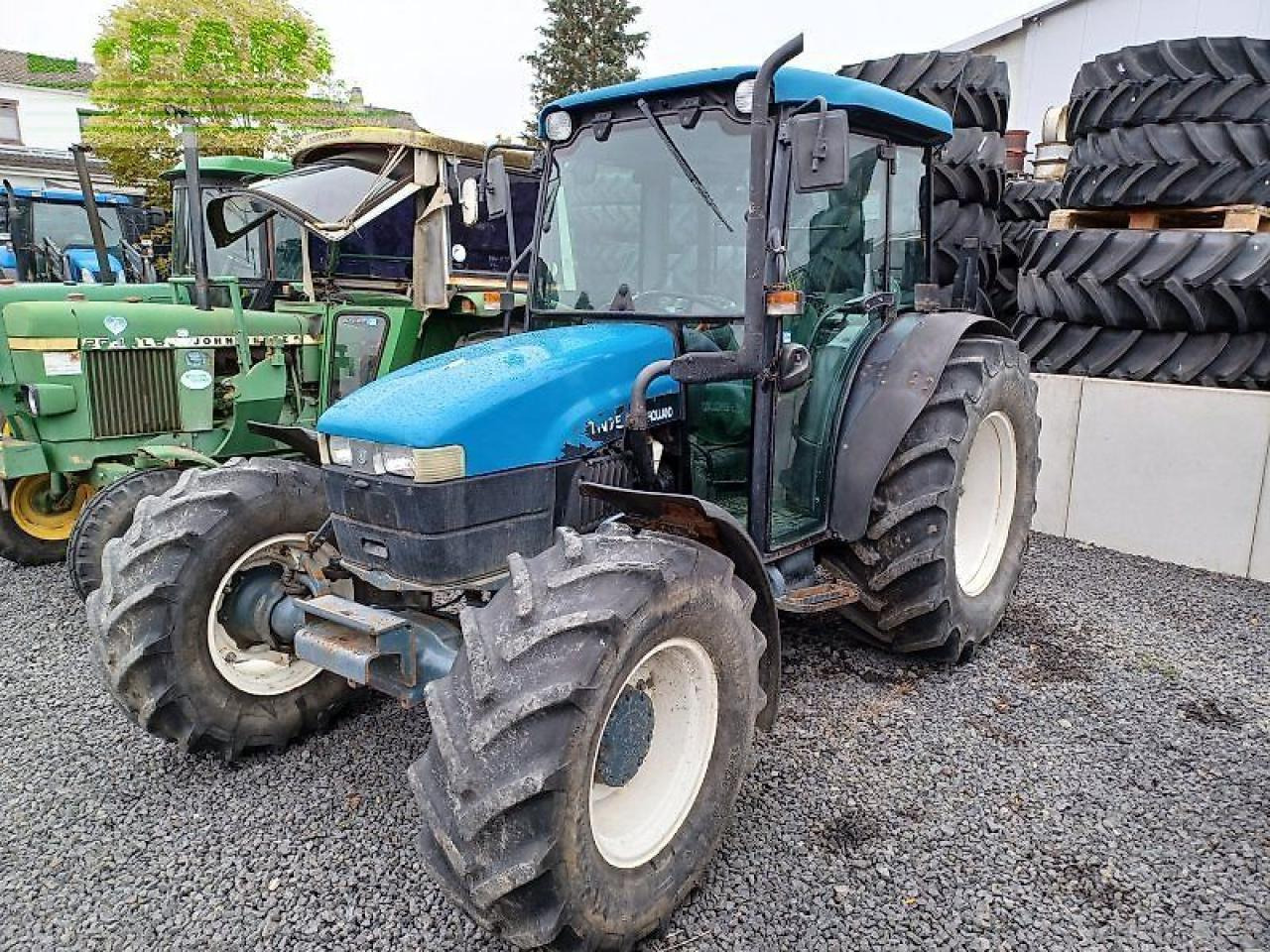 New Holland tn 75 s S - Trator: foto 1 New Holland tn 75 s S - Trator: foto 1