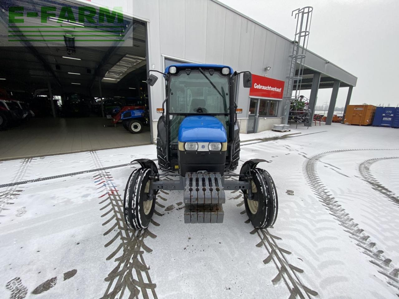New Holland tn-d 55 D - Trator: foto 2 New Holland tn-d 55 D - Trator: foto 2