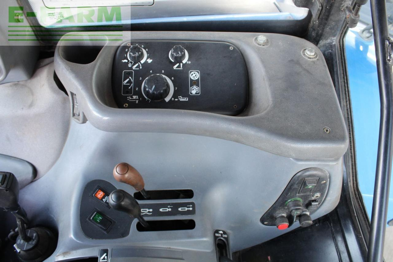 Trator New Holland ts115: foto 23 Trator New Holland ts115: foto 23