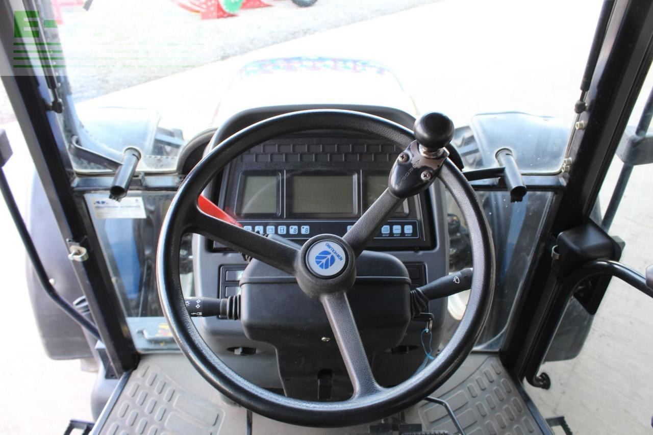 Trator New Holland ts115: foto 27 Trator New Holland ts115: foto 27