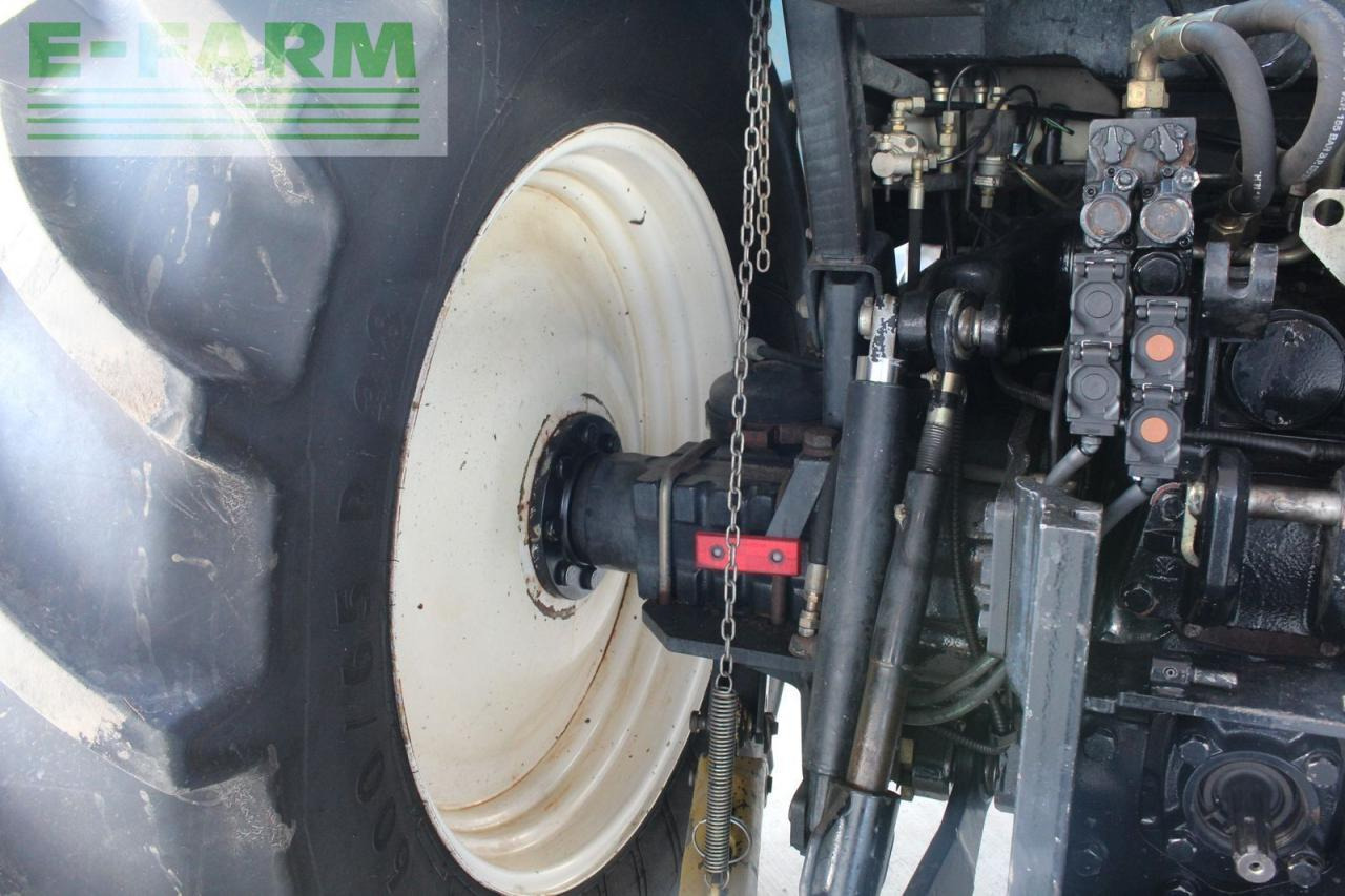 Trator New Holland ts115: foto 16 Trator New Holland ts115: foto 16