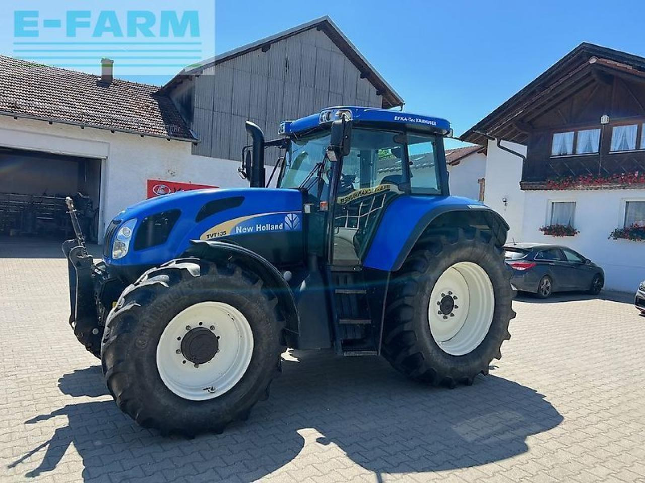 New Holland tvt 135 - Trator: foto 1 New Holland tvt 135 - Trator: foto 1