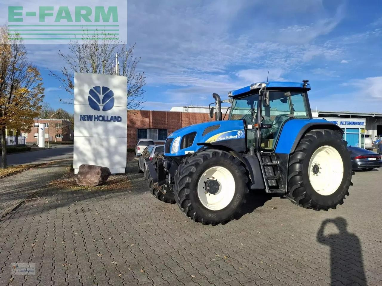 New Holland tvt 145 - Trator: foto 2 New Holland tvt 145 - Trator: foto 2
