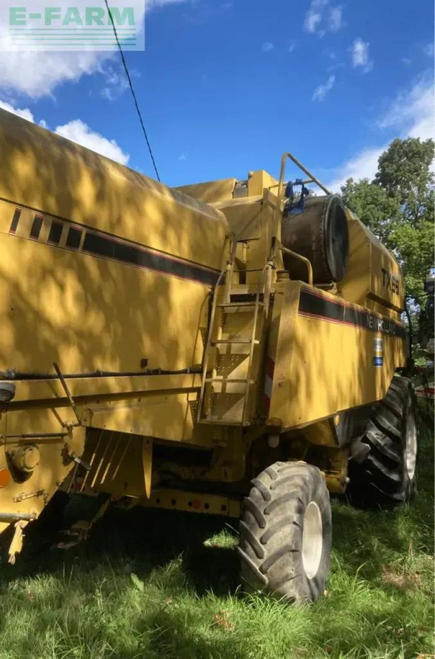 New Holland tx66 sl - Ceifeira debulhadora: foto 3 New Holland tx66 sl - Ceifeira debulhadora: foto 3