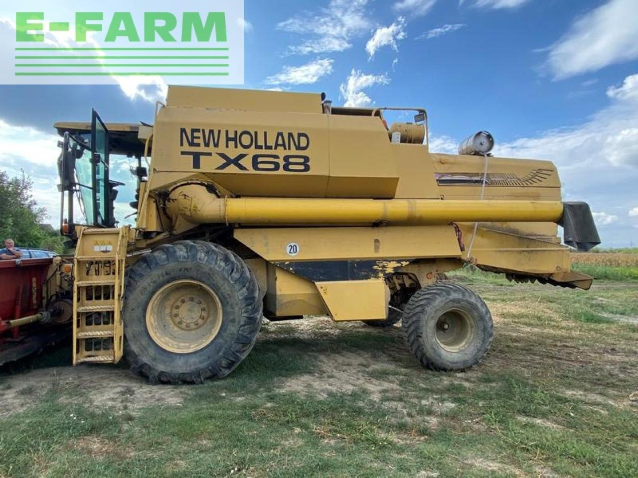 New Holland tx68 - Ceifeira debulhadora: foto 4 New Holland tx68 - Ceifeira debulhadora: foto 4