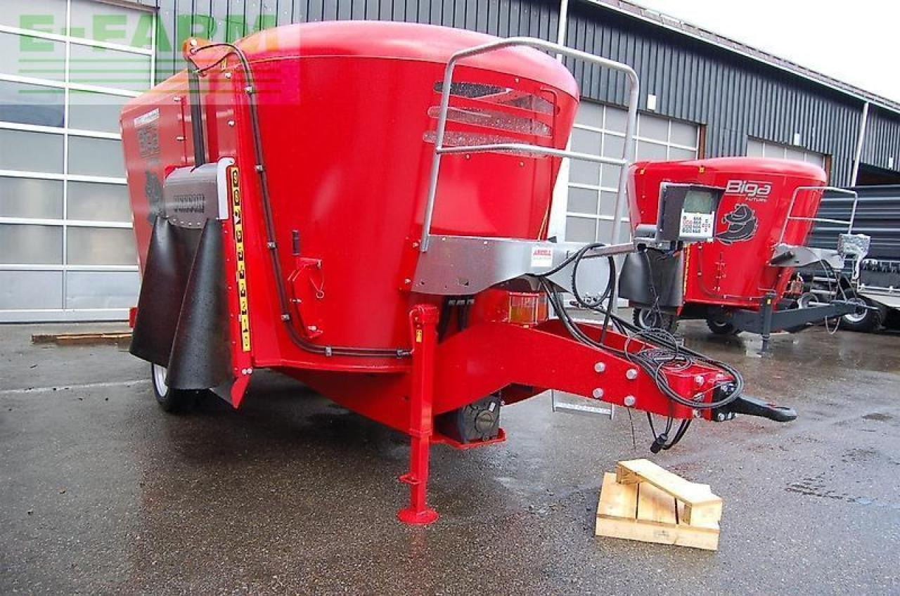 Peecon biga 16-197/230 topliner twin future - Equipamento de gado: foto 5 Peecon biga 16-197/230 topliner twin future - Equipamento de gado: foto 5