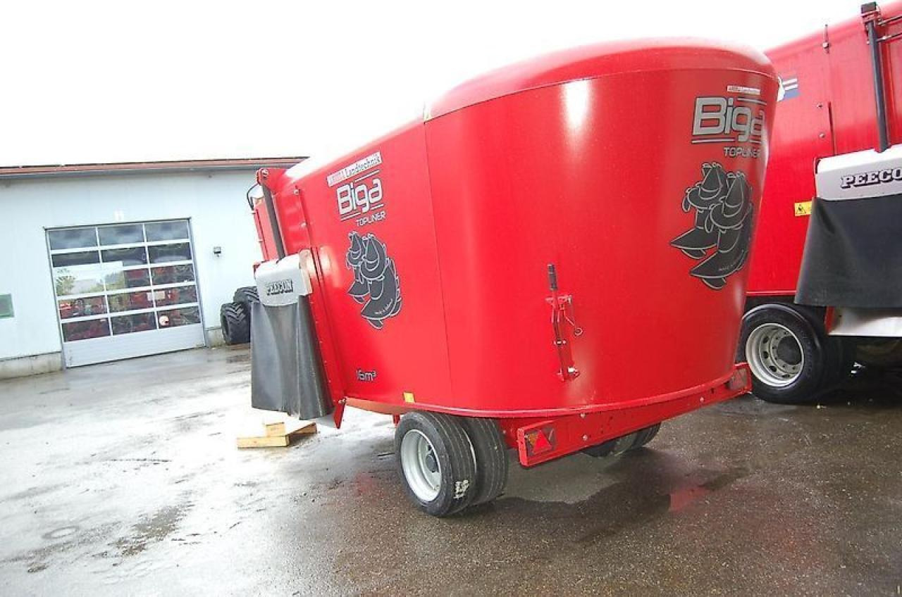 Peecon biga 16-197/230 topliner twin future - Equipamento de gado: foto 4 Peecon biga 16-197/230 topliner twin future - Equipamento de gado: foto 4