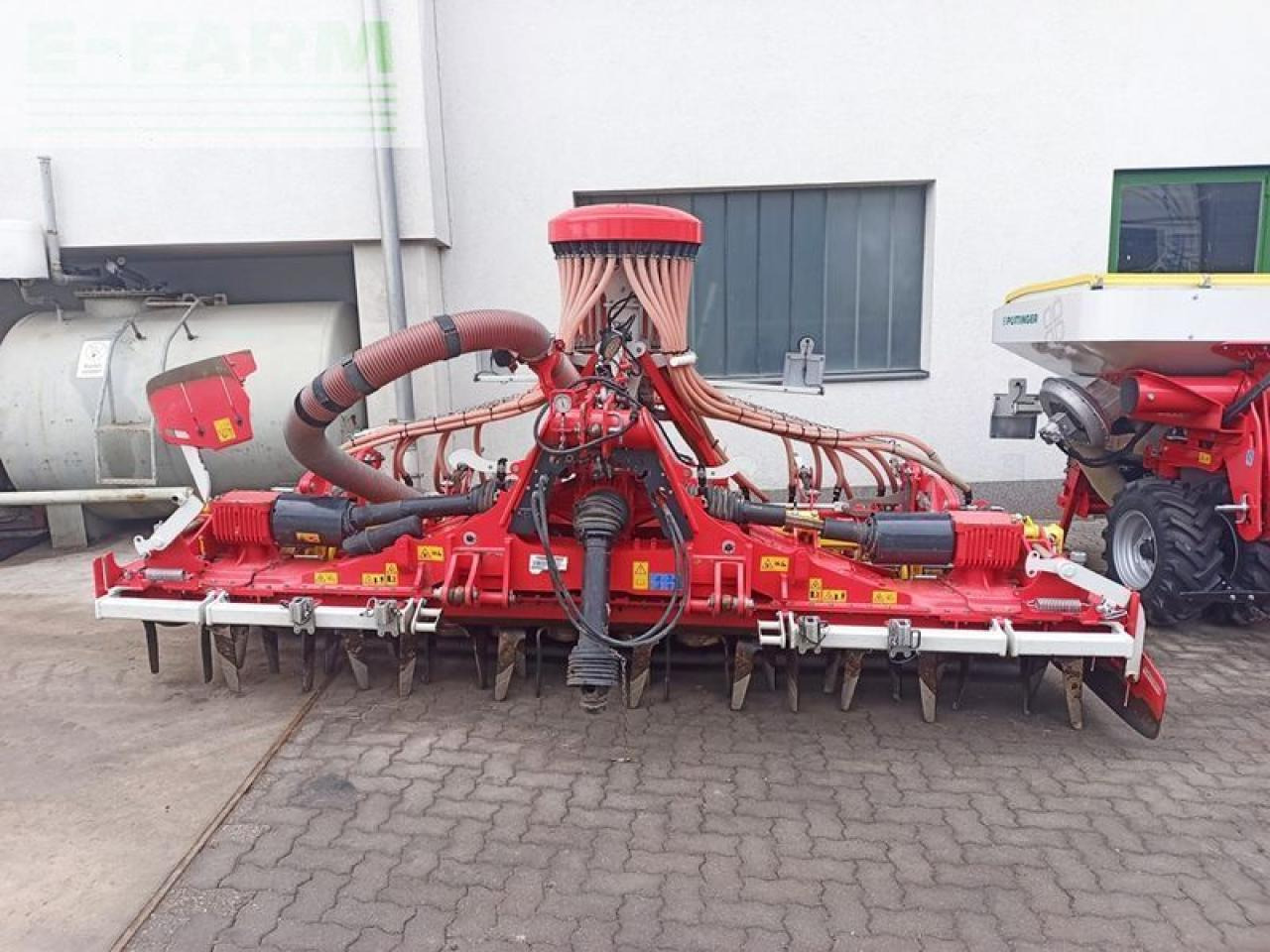 Pöttinger 4 m säkombination pneumatisch klappbar - Semeadora combinada: foto 2 Pöttinger 4 m säkombination pneumatisch klappbar - Semeadora combinada: foto 2