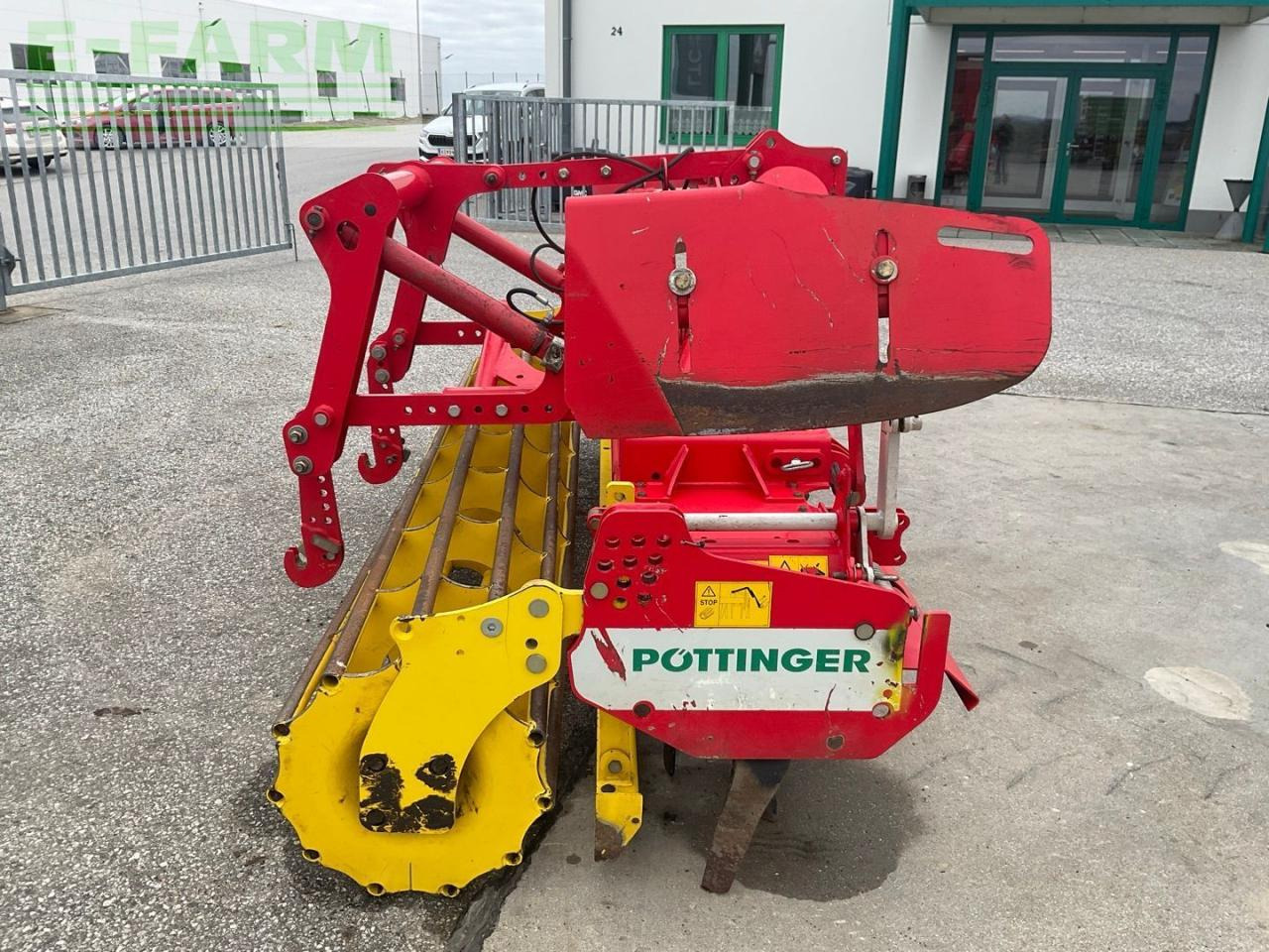 Pöttinger Lion 3002 - Maquina para lavrar a terra: foto 5 Pöttinger Lion 3002 - Maquina para lavrar a terra: foto 5