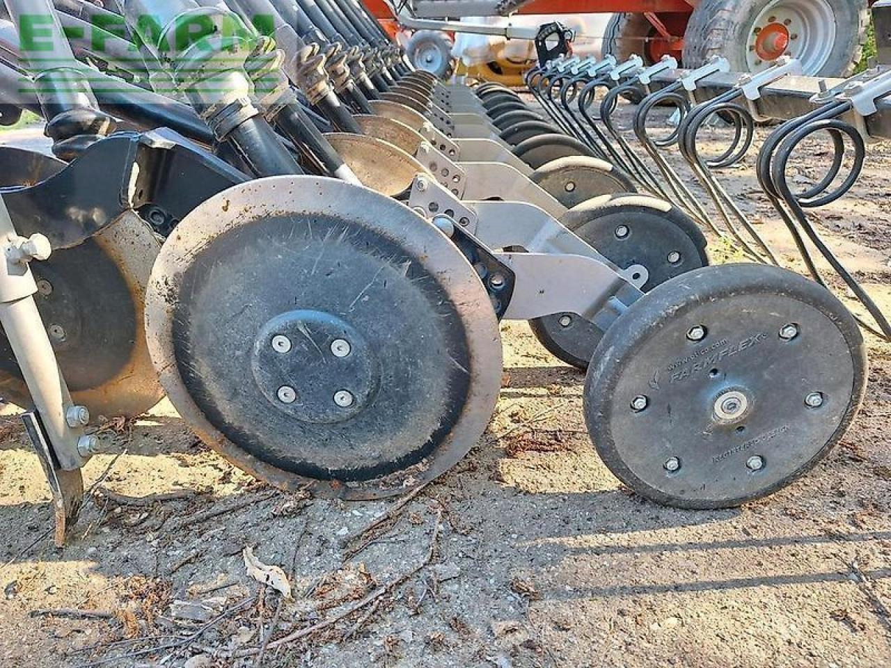 Pöttinger vitasem 302 drillmaschine sämaschine scheibenschare - Semeadeira: foto 5 Pöttinger vitasem 302 drillmaschine sämaschine scheibenschare - Semeadeira: foto 5