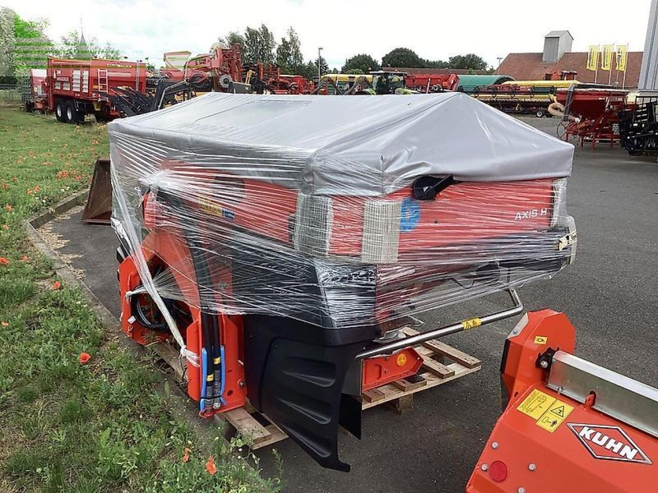 Rauch rauch axis h 30.2 emc+w cci 1200 - Distribuidor de fertilizantes: foto 3 Rauch rauch axis h 30.2 emc+w cci 1200 - Distribuidor de fertilizantes: foto 3