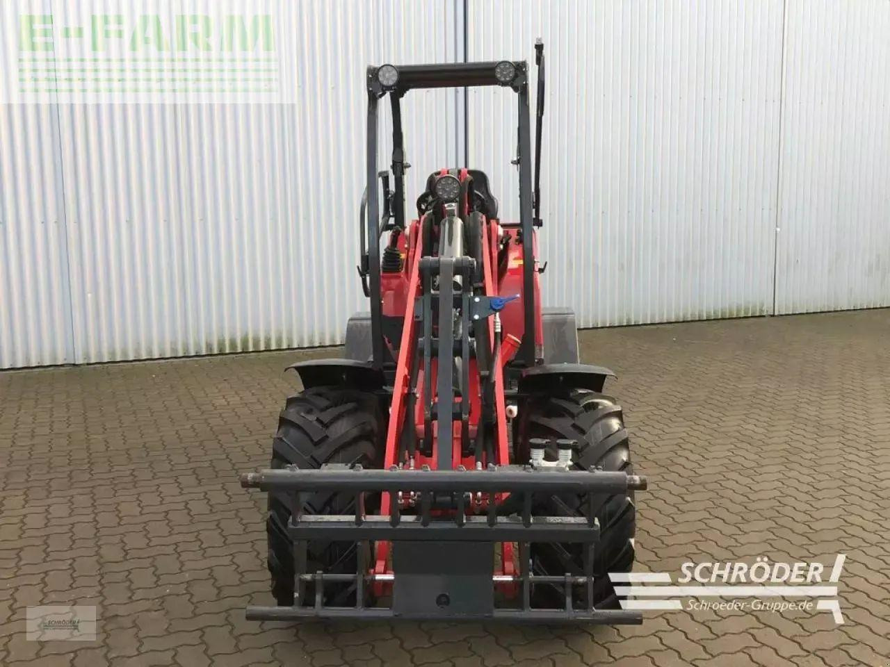 Schäffer 3650 - Pá carregadora de rodas: foto 2 Schäffer 3650 - Pá carregadora de rodas: foto 2