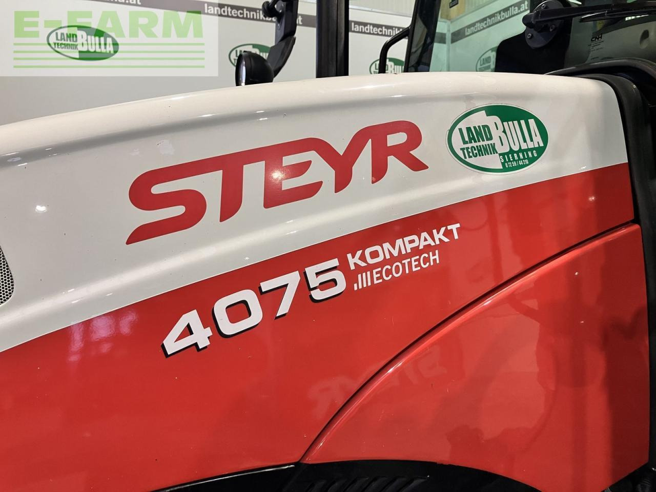 Steyr 4075 kompakt et profi - Trator: foto 5 Steyr 4075 kompakt et profi - Trator: foto 5