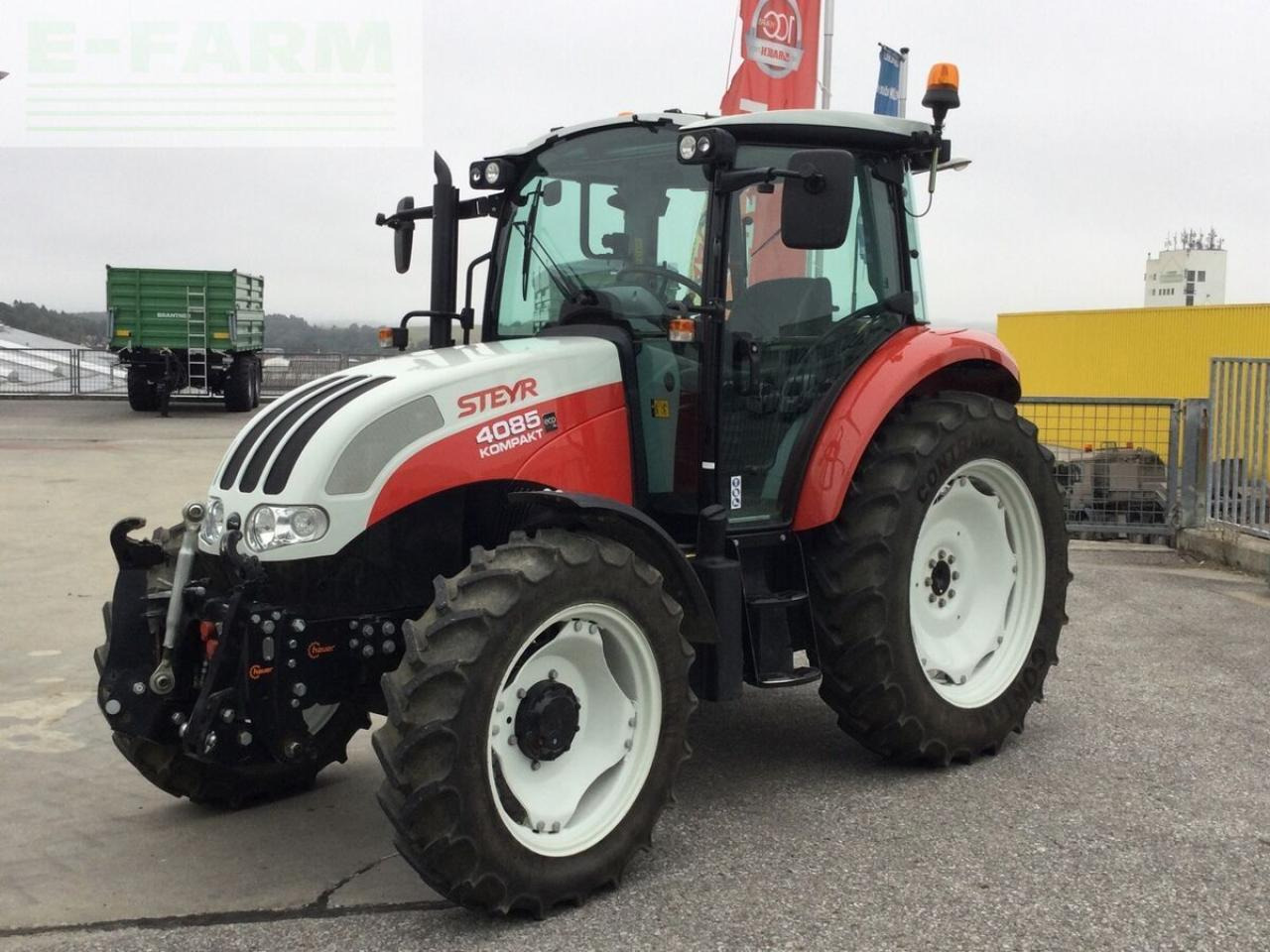 Steyr 4085 kompakt - Trator: foto 1 Steyr 4085 kompakt - Trator: foto 1