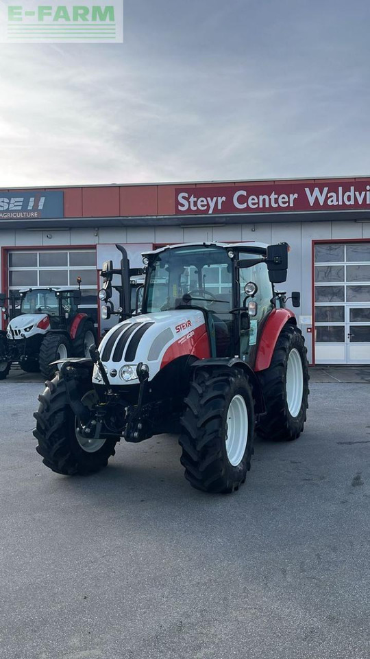 Steyr 4085 kompakt et profi - Trator: foto 3 Steyr 4085 kompakt et profi - Trator: foto 3