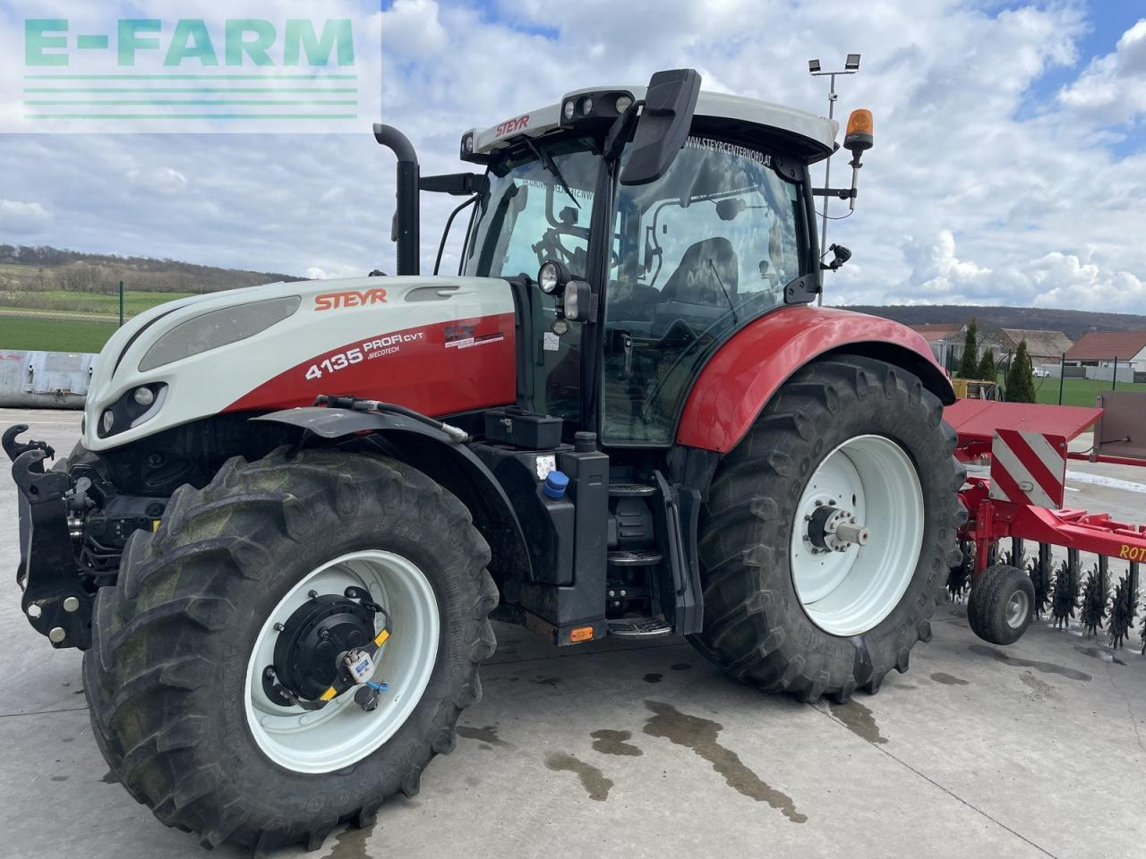 Steyr 4135 profi cvt CVT - Trator: foto 1 Steyr 4135 profi cvt CVT - Trator: foto 1