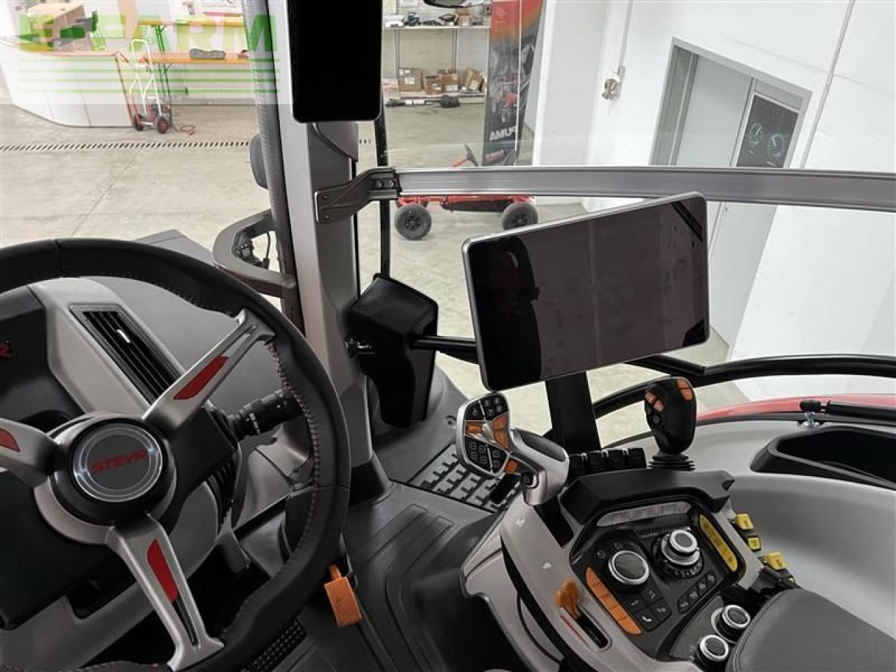 Steyr 6300 terrus cvt (stage v) CVT - Trator: foto 4 Steyr 6300 terrus cvt (stage v) CVT - Trator: foto 4