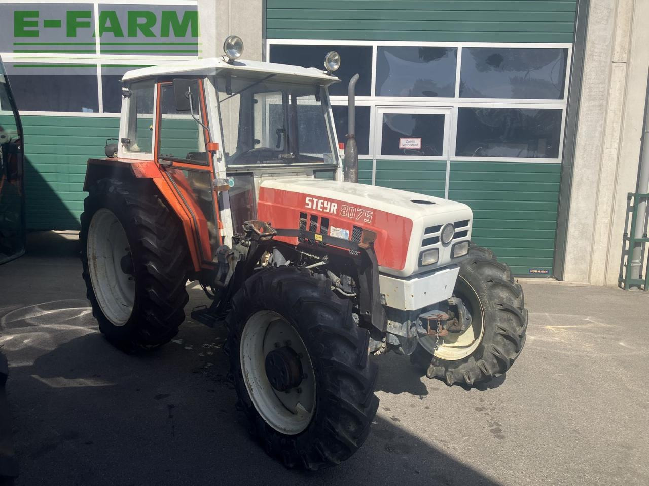 Steyr 8075 a - Trator: foto 1 Steyr 8075 a - Trator: foto 1