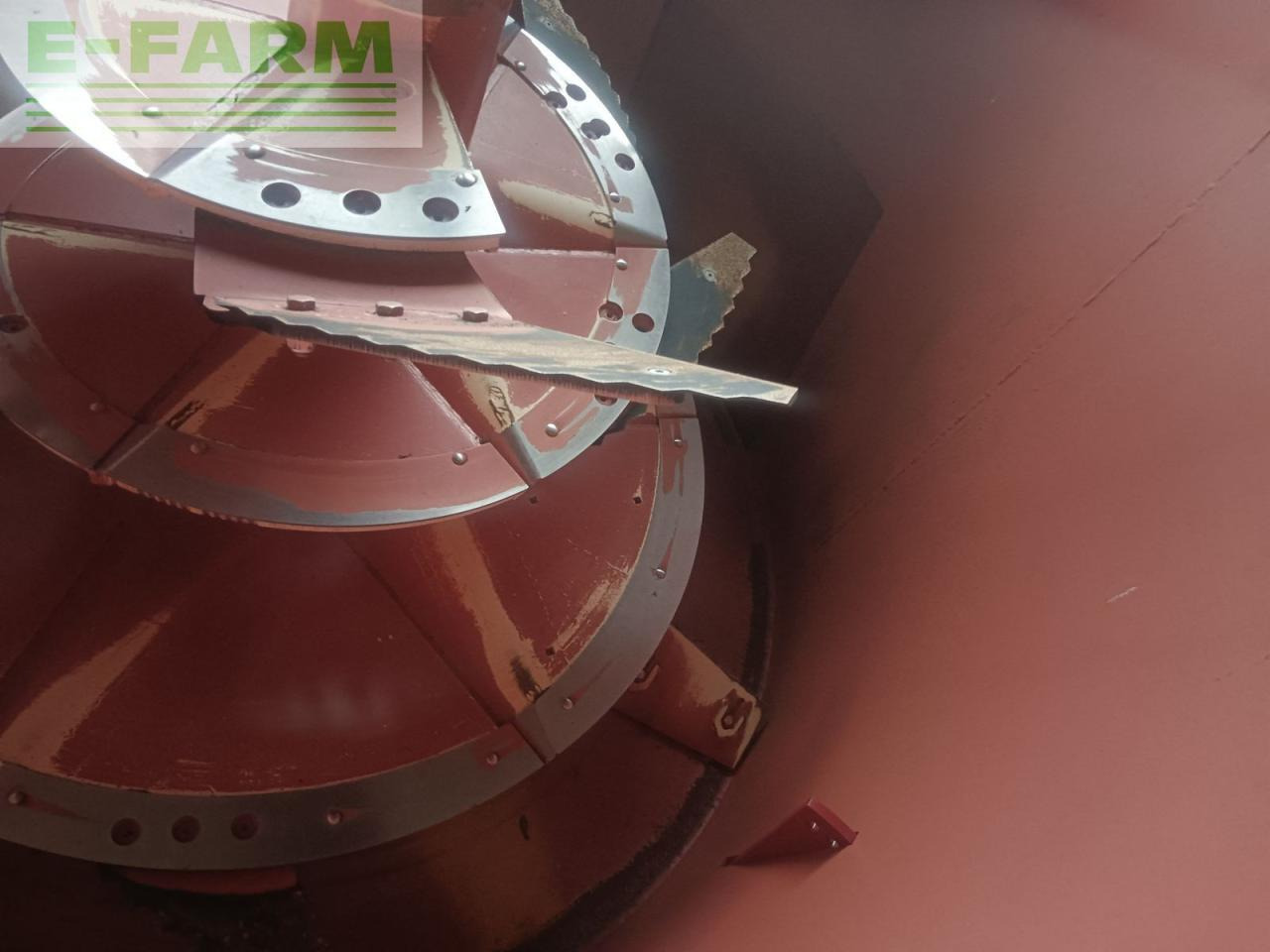 Strautmann verti - mix 1251 - Equipamento de gado: foto 5 Strautmann verti - mix 1251 - Equipamento de gado: foto 5