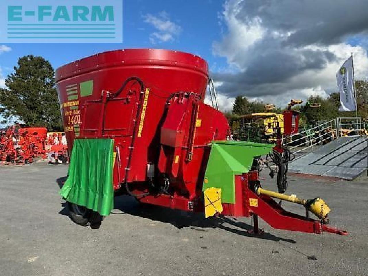 Strautmann vertimix 1401 - Equipamento de gado: foto 3 Strautmann vertimix 1401 - Equipamento de gado: foto 3