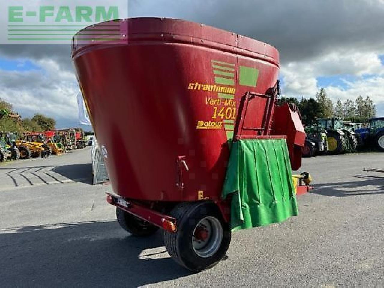 Strautmann vertimix 1401 - Equipamento de gado: foto 5 Strautmann vertimix 1401 - Equipamento de gado: foto 5