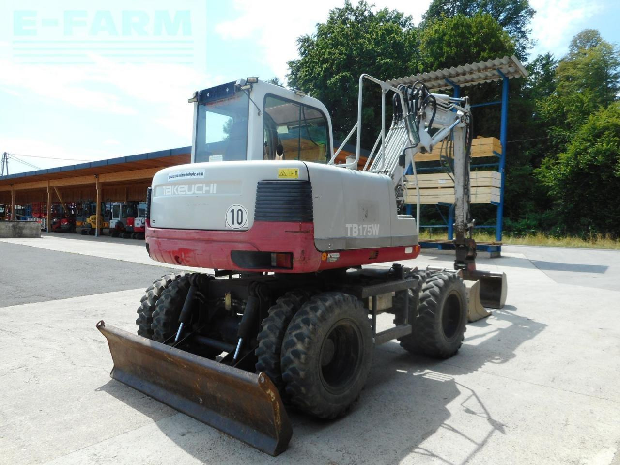 Takeuchi tb 175w mit powertilt + hydr. sw + 3 löffel - Mini escavadeira: foto 4 Takeuchi tb 175w mit powertilt + hydr. sw + 3 löffel - Mini escavadeira: foto 4