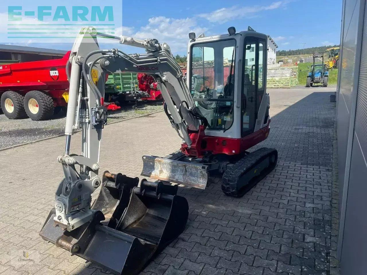 Takeuchi tb 225 v4 - Mini escavadeira: foto 3 Takeuchi tb 225 v4 - Mini escavadeira: foto 3
