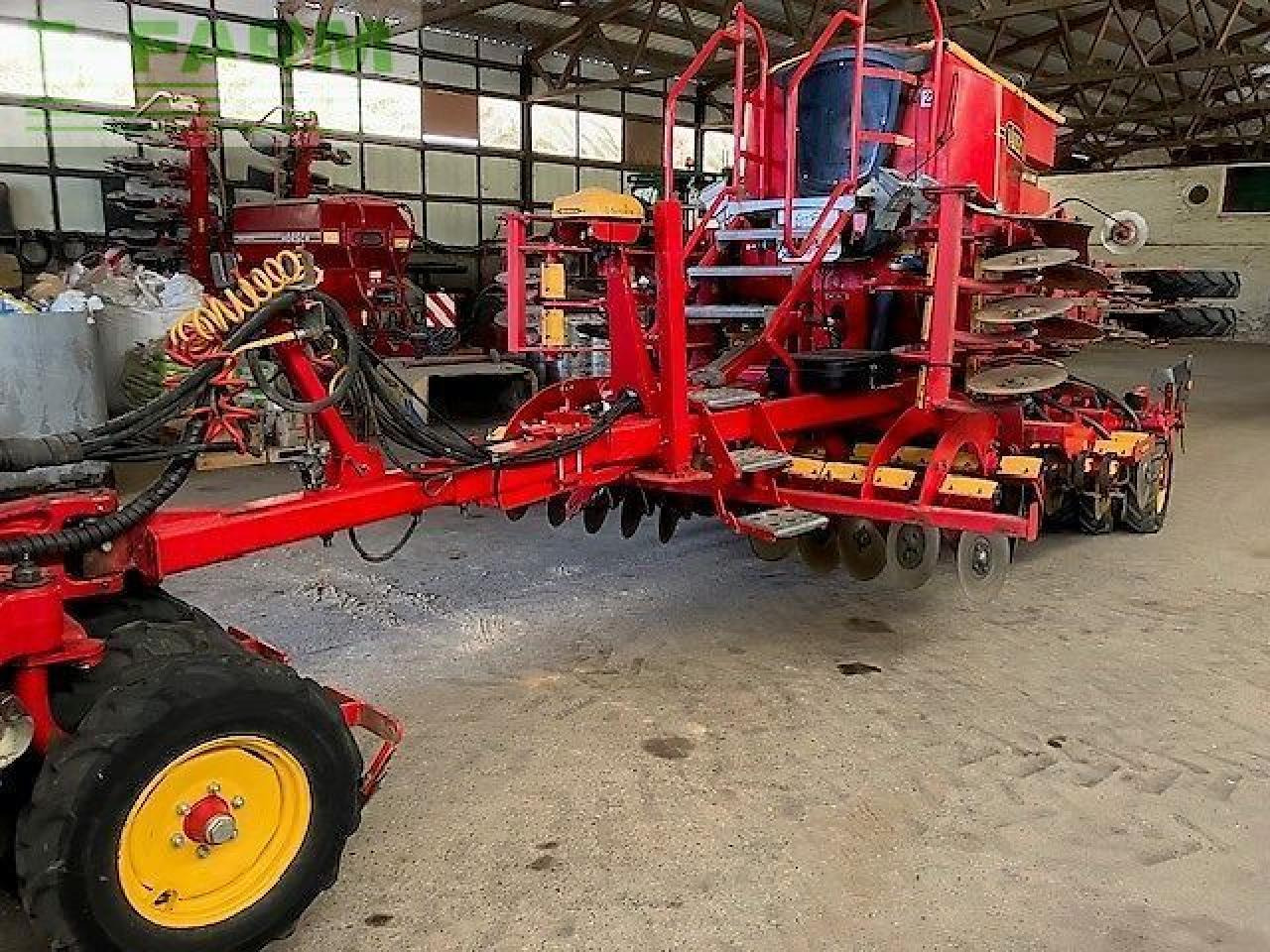 Väderstad rapid 400 s - Semeadeira: foto 1 Väderstad rapid 400 s - Semeadeira: foto 1