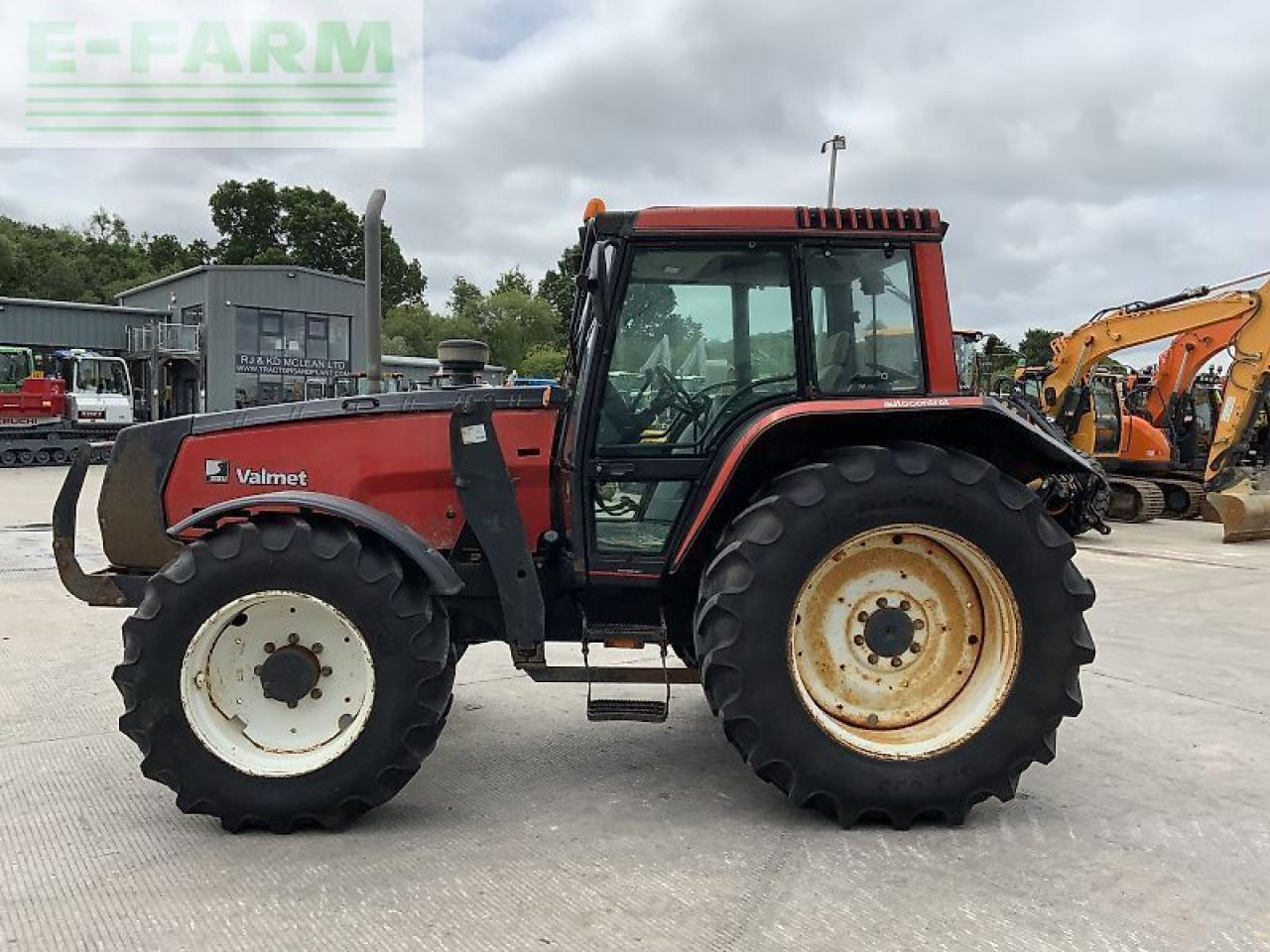 Valmet 8100 twin track reverse drive tractor - Trator: foto 5 Valmet 8100 twin track reverse drive tractor - Trator: foto 5
