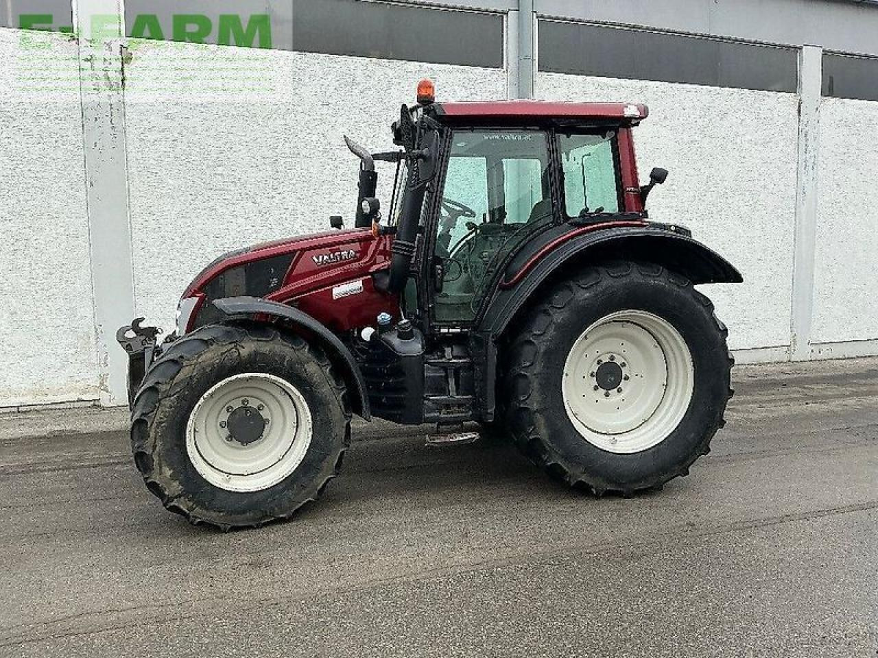 Valtra n 123 - Trator: foto 1 Valtra n 123 - Trator: foto 1
