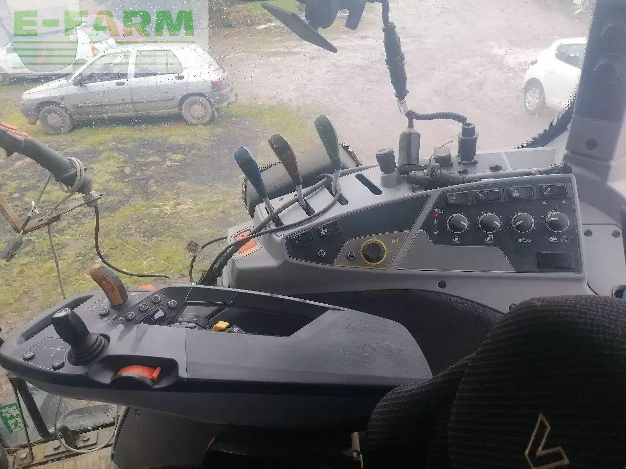 Valtra n 134 a - Trator: foto 2 Valtra n 134 a - Trator: foto 2