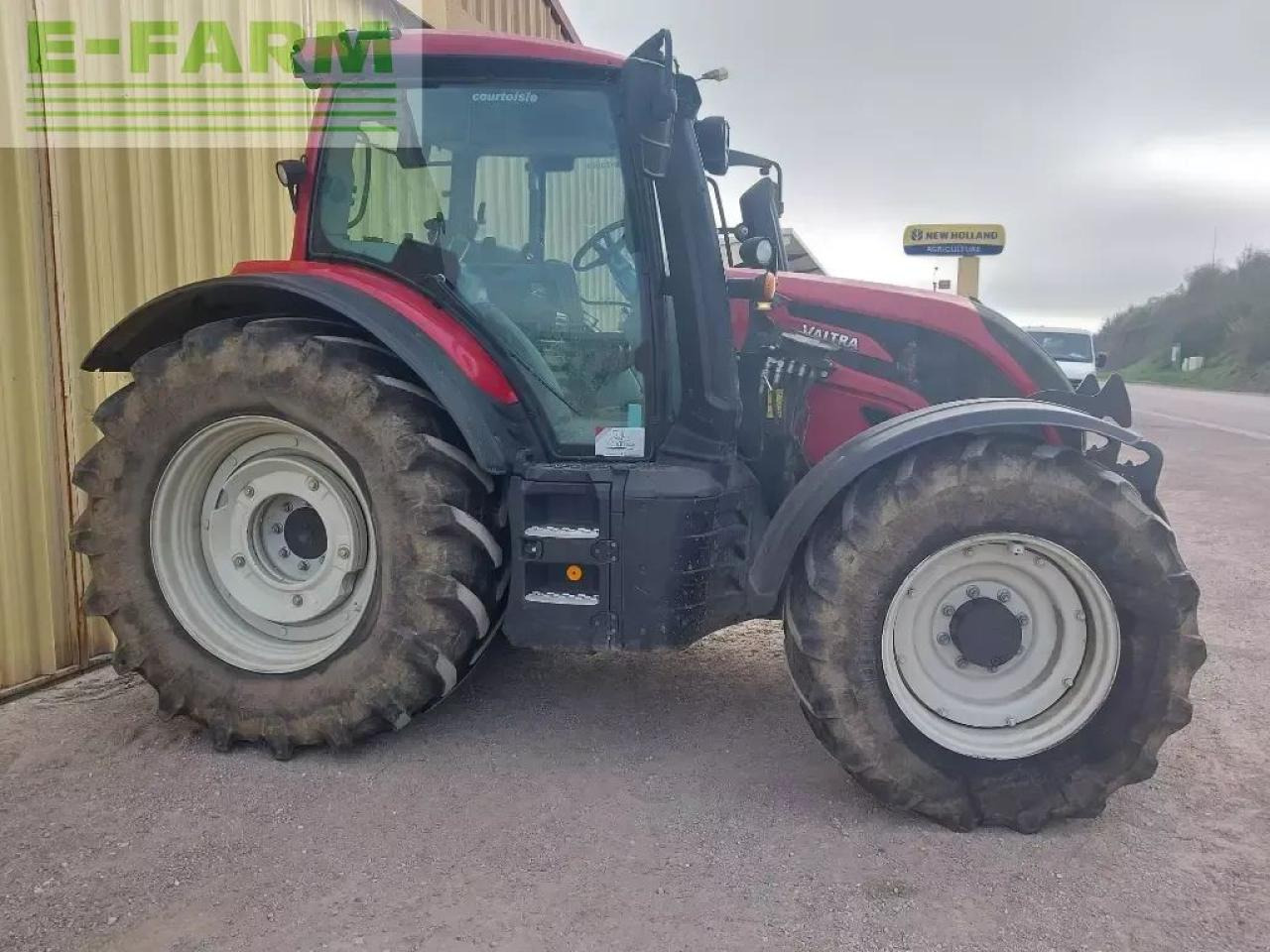 Valtra n 174 - Trator: foto 3 Valtra n 174 - Trator: foto 3