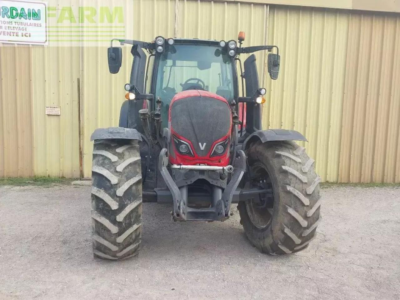 Valtra n 174 - Trator: foto 4 Valtra n 174 - Trator: foto 4